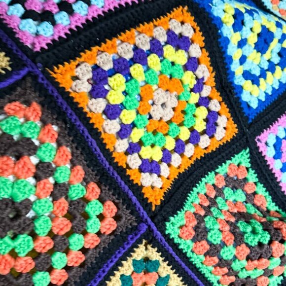 Vintage Handmade Knit Crochet Squares Afgan Throw - Picture 5 of 10